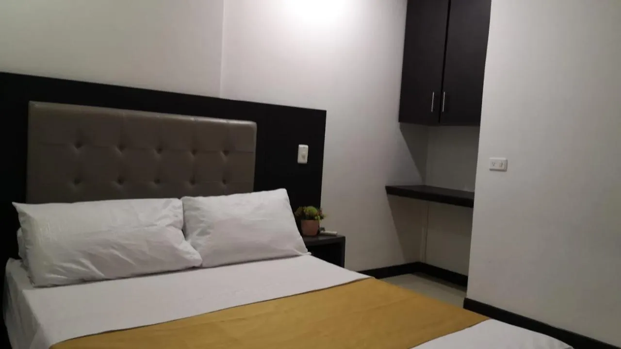 Vip Apartasuites Laureles Medellin 0*,  Colombia