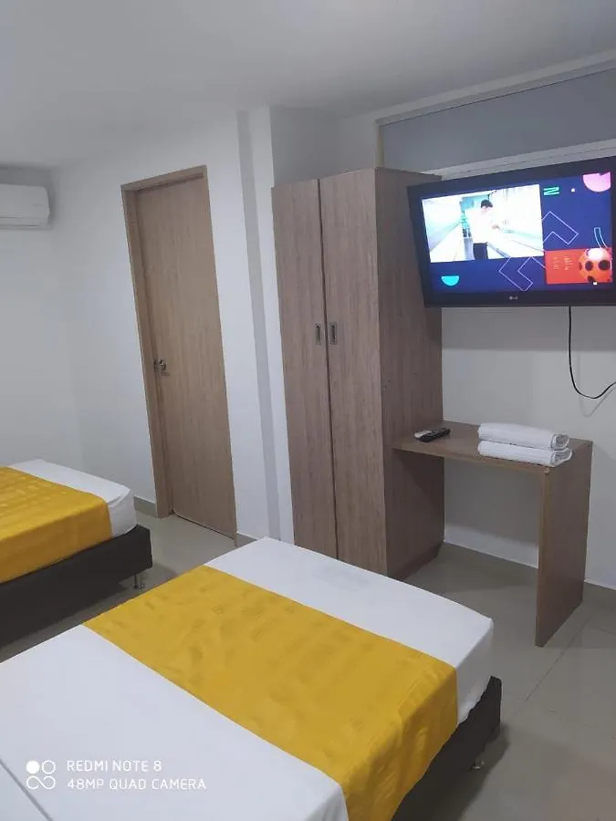 Vip Apartasuites Laureles Medellin 0*,