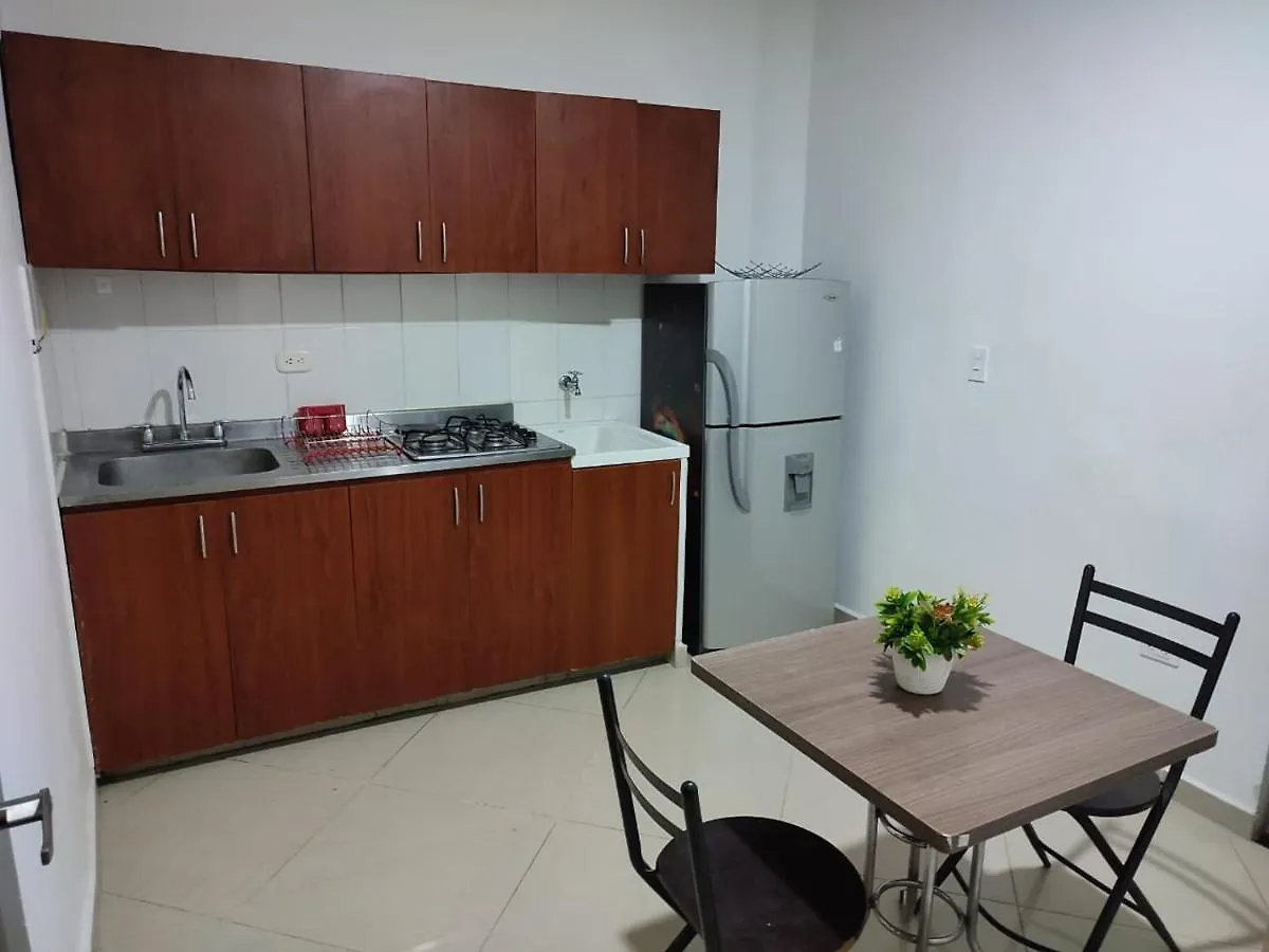 Vip Apartasuites Laureles Medellin 0*,